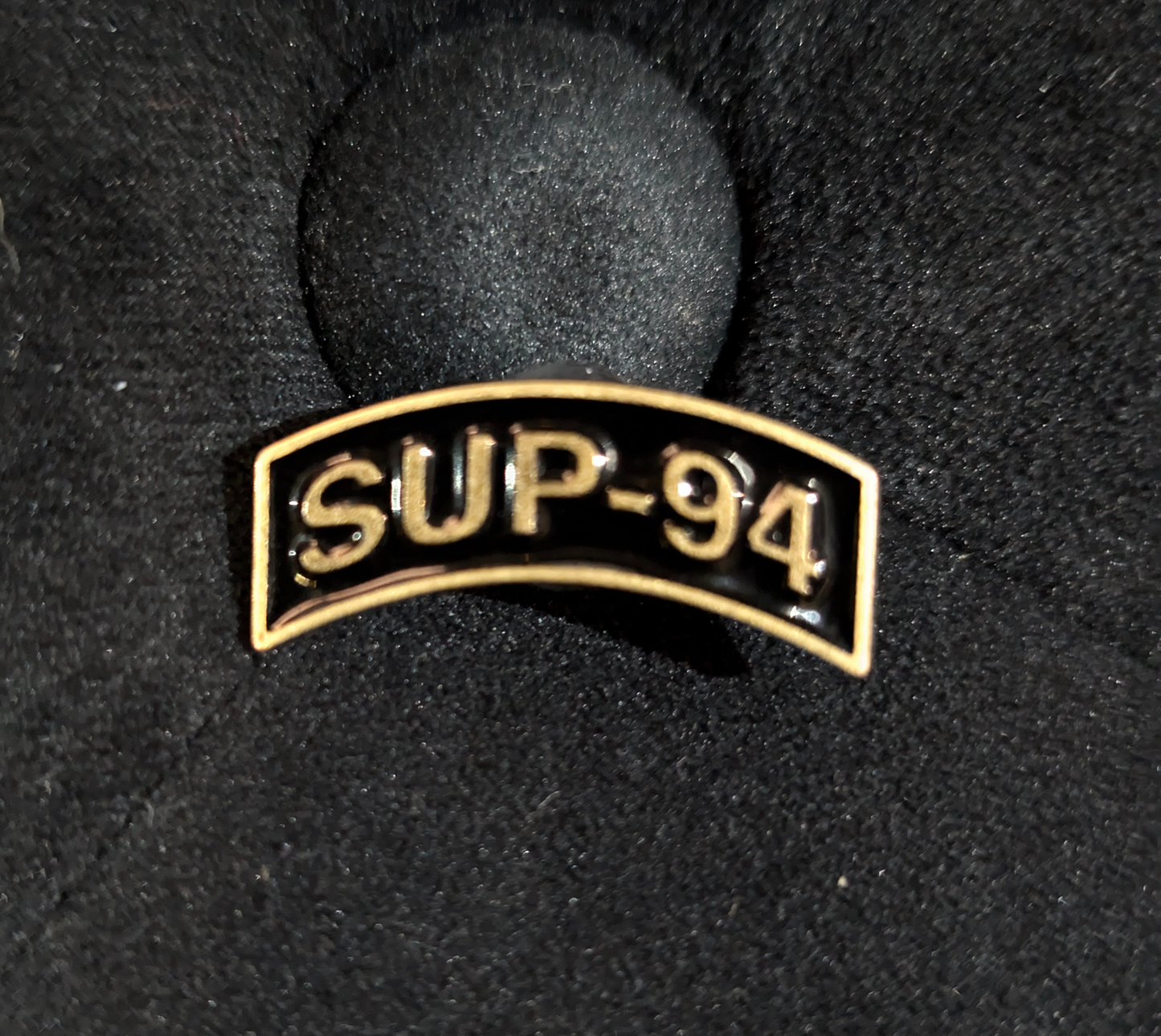 Supreme Sup-94 Pin