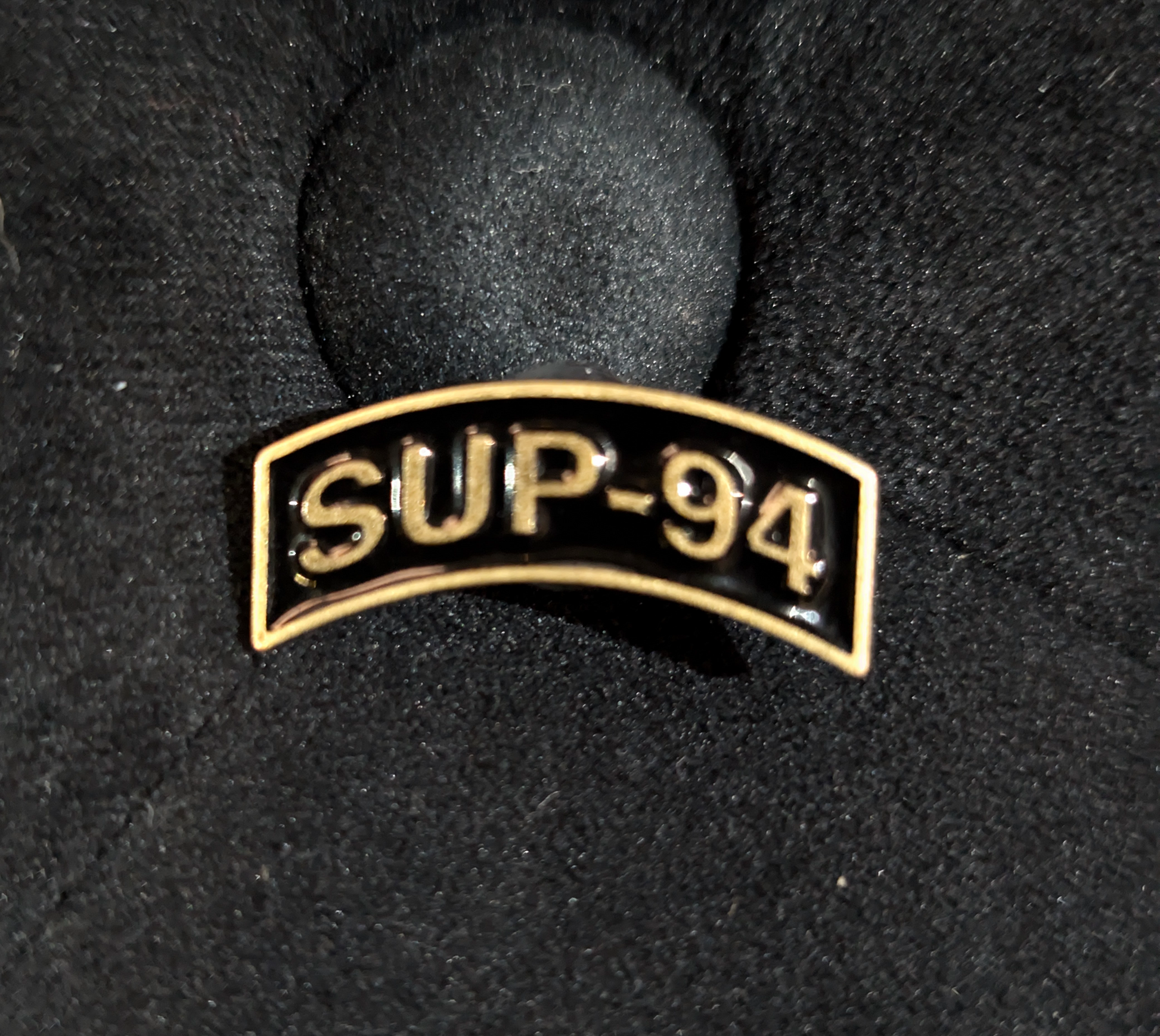 Supreme Sup-94 Pin